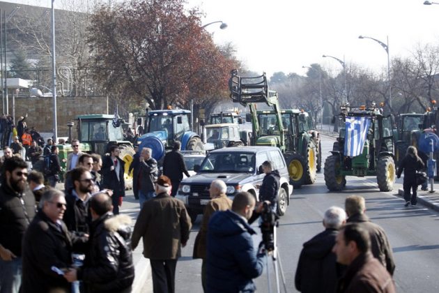 Τρακτέρ κατέκλυσαν το κέντρο της Θεσσαλονίκης (Βίντεο)