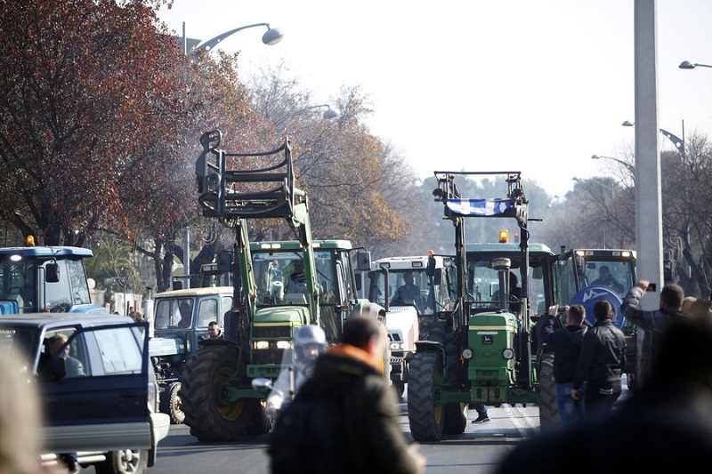 Τρακτέρ κατέκλυσαν το κέντρο της Θεσσαλονίκης (Βίντεο)