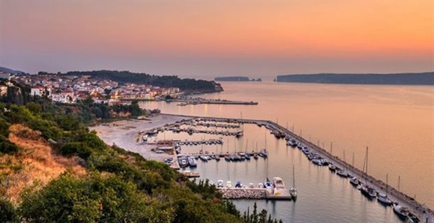 to-taiped-anedeixe-ta-tria-ependytika-schimata-gia-ti-marina-chiou-117374