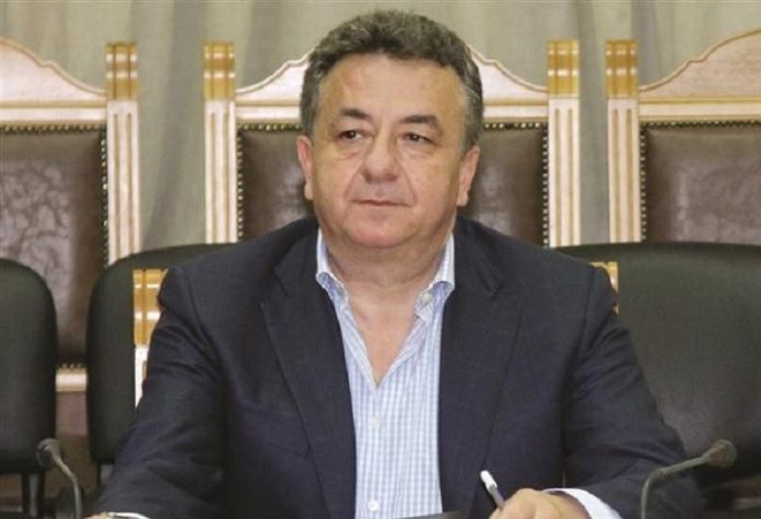 Σχέδιο δράσης με υπογραφή Αρναουτάκη για αντιμετώπιση λειψυδρίας Σχέδιο δράσης με υπογραφή Αρναουτάκη για αντιμετώπιση λειψυδρίας