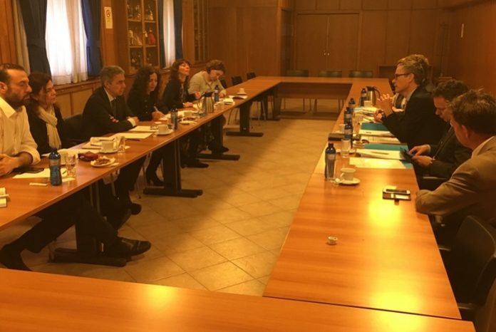 Συνάντηση Κασίμη με Ολλανδική αντιπροσωπεία στο Υπουργείο Αγροτικής Ανάπτυξης Συνάντηση Κασίμη με Ολλανδική αντιπροσωπεία στο Υπουργείο Αγροτικής Ανάπτυξης