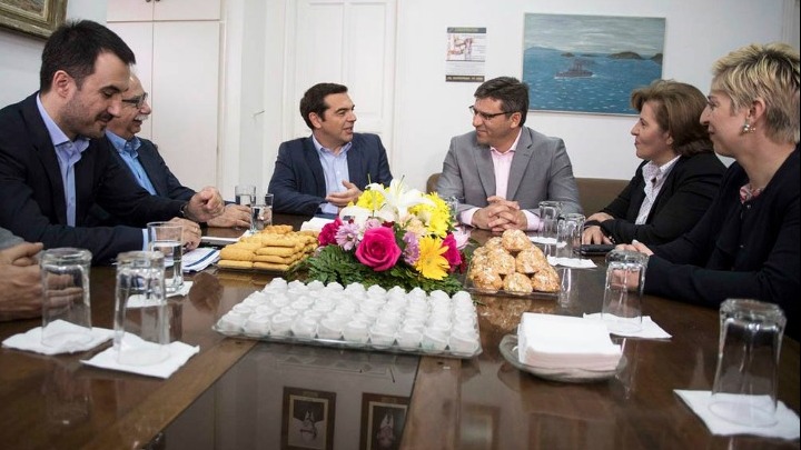 limnos-synantisi-tou-al-tsipra-me-ton-dimarcho-kai-foreis-tis-myrinas-122560