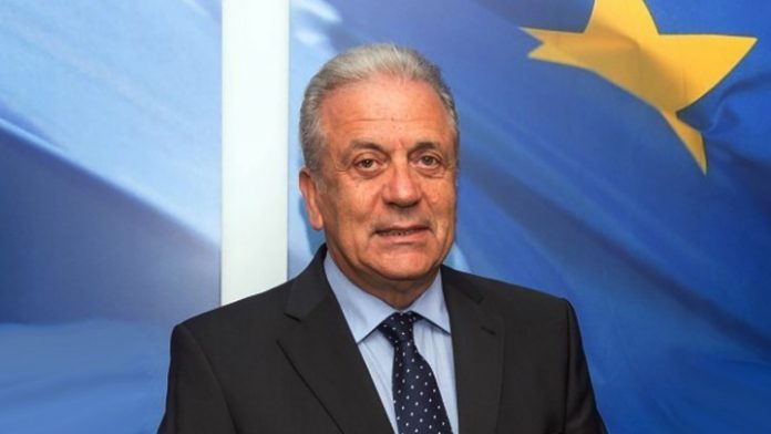 Δηλώσεις Δ. Αβραμόπουλου με αφορμή την 9η Μαΐου, την ημέρα της Ευρώπης Δηλώσεις Δ. Αβραμόπουλου με αφορμή την 9η Μαΐου, την ημέρα της Ευρώπης