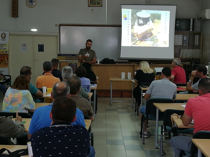 pragmatopoiithike-melissokomiko-seminario-stin-komotini-128757