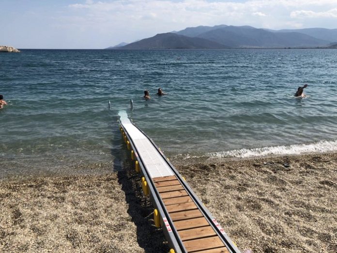 Τοποθετήθηκε το πρώτο σύστημα αυτόματης πρόσβασης ΑΜΕΑ στην παραλία του Άστρους Τοποθετήθηκε το πρώτο σύστημα αυτόματης πρόσβασης ΑΜΕΑ στην παραλία του Άστρους