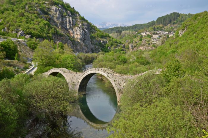 ioannina-ergasies-apokatastasis-sto-petrino-gefyri-tou-zagoriou-to-kalogeriko-133225