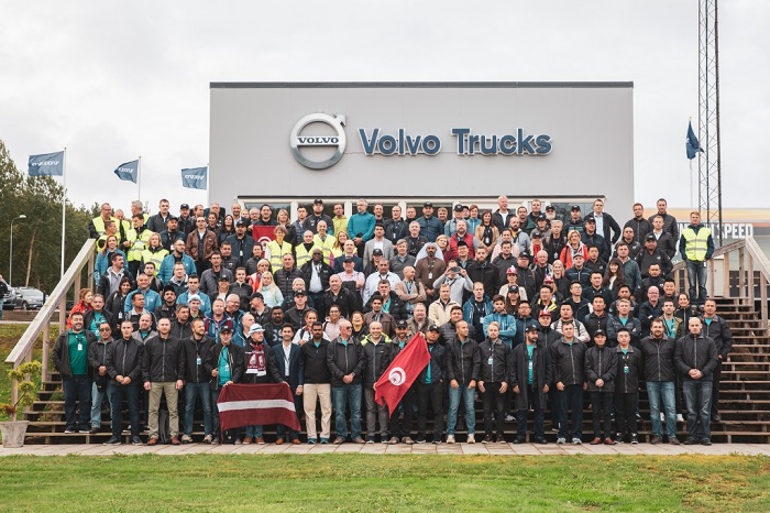 pagkosmiou-klasis-odigoi-fortigon-agonistikan-gia-ton-titlo-tou-volvo-trucks-driver-challenge-2018-135395