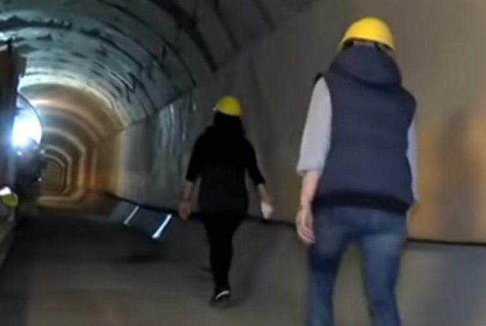 Κρήτη: Μέσα στη μεγαλύτερη σήραγγα της Ευρώπης που κόστισε 45 εκατ. ευρώ (βίντεο) Κρήτη: Μέσα στη μεγαλύτερη σήραγγα της Ευρώπης που κόστισε 45 εκατ. ευρώ (βίντεο)