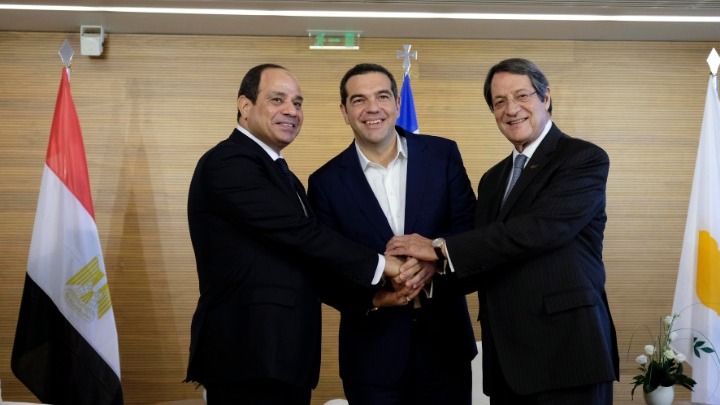 a-tsipras-i-kriti-metatrepetai-se-komvo-metaforas-aeriou-kai-ilektrikis-energeias-136761