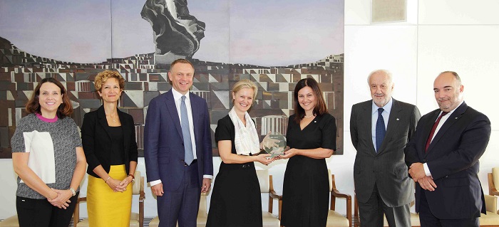 i-alpha-bank-best-issuing-bank-partner-in-southern-europe-gia-to-2017-135880