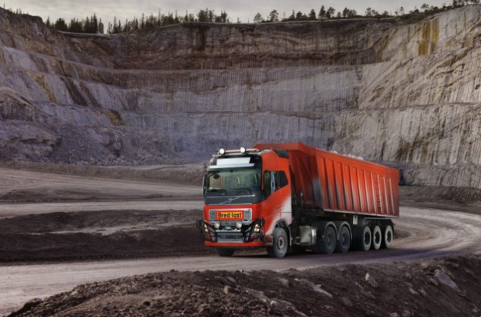 Η Volvo Trucks προσφέρει αυτόνομη λύση μεταφοράς στην Brønnøy Kalk AS