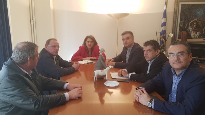 Με Αραχωβίτη, Κόκκαλη και Τελιγιορίδου συναντήθηκαν εκπρόσωποι των γεωπόνων Με Αραχωβίτη, Κόκκαλη και Τελιγιορίδου συναντήθηκαν εκπρόσωποι των γεωπόνων