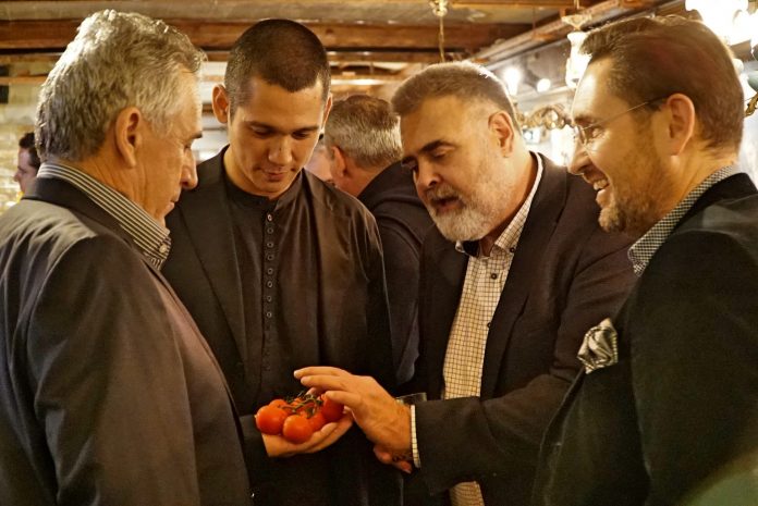 Με την baby πατάτα μεγαλώνει η «οικογένεια» της Lucia Με την baby πατάτα μεγαλώνει η «οικογένεια» της Lucia