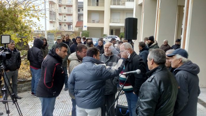 Στην περιφέρεια ΑΜ-Θ η διαμαρτυρία των κτηνοτροφικών Συλλόγων Στην περιφέρεια ΑΜ-Θ η διαμαρτυρία των κτηνοτροφικών Συλλόγων