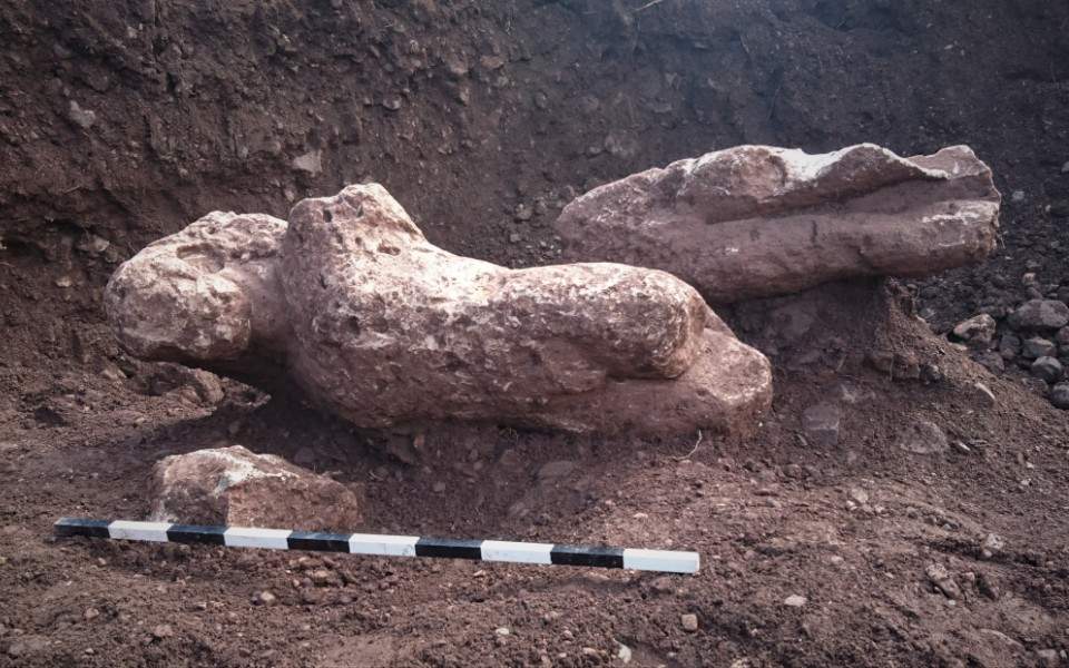 sto-fos-oi-kouroi-tis-atalantis-fotos-139300