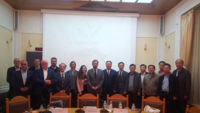 Κρήτη: Επίσκεψη Κινέζων επιστημόνων για την ανάπτυξη θερμοκηπιακών καλλιεργειών