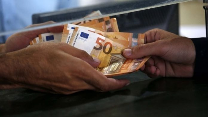 Πιστώνεται σήμερα το κοινωνικό μέρισμα στους πρώτους δικαιούχους Πιστώνεται σήμερα το κοινωνικό μέρισμα στους πρώτους δικαιούχους