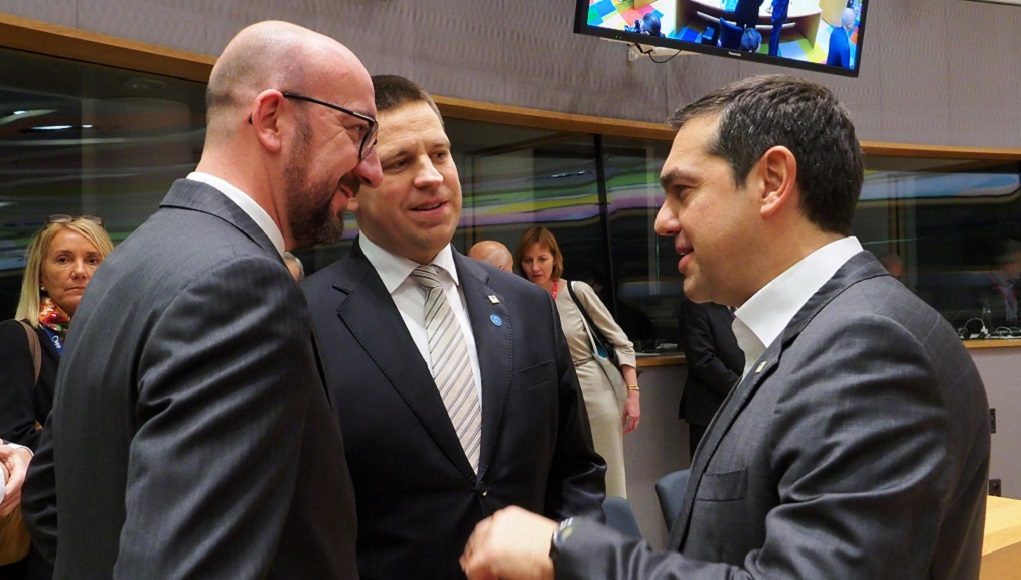 antithetos-o-tsipras-gia-tis-meioseis-stin-kap-video-143285