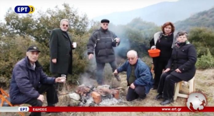 Κοζάνη: Το έθιμο της λουκανικοφαγίας στο Βελβεντό