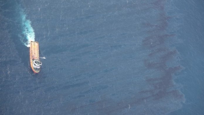 Ναυάγιο φορτηγού πλοίου κοντά στις τουρκικές ακτές με δύο νεκρούς και τέσσερις αγνοούμενους Ναυάγιο φορτηγού πλοίου κοντά στις τουρκικές ακτές με δύο νεκρούς και τέσσερις αγνοούμενους