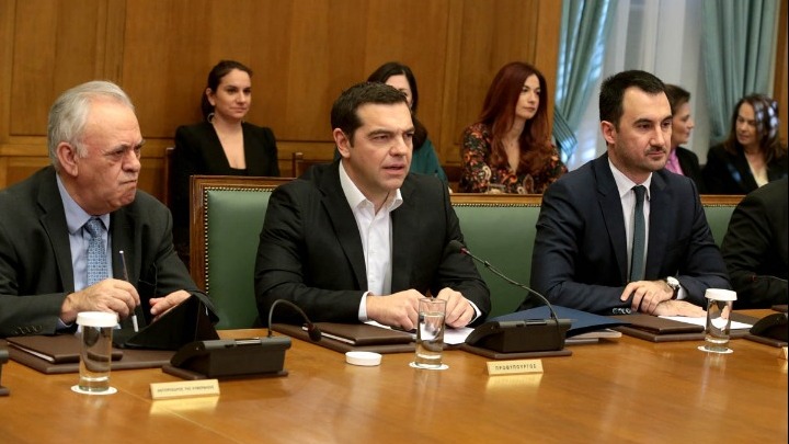 al-tsipras-650-evro-o-katotatos-misthos-afxisi-11-147273