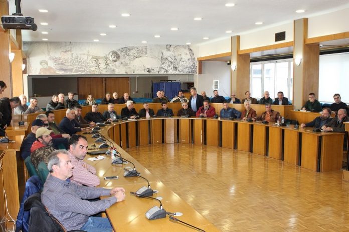 Ενιαίο μέτωπο Περιφέρειας-εκπροσώπων των ΤΟΕΒ Θεσσαλίας Ενιαίο μέτωπο Περιφέρειας-εκπροσώπων των ΤΟΕΒ Θεσσαλίας