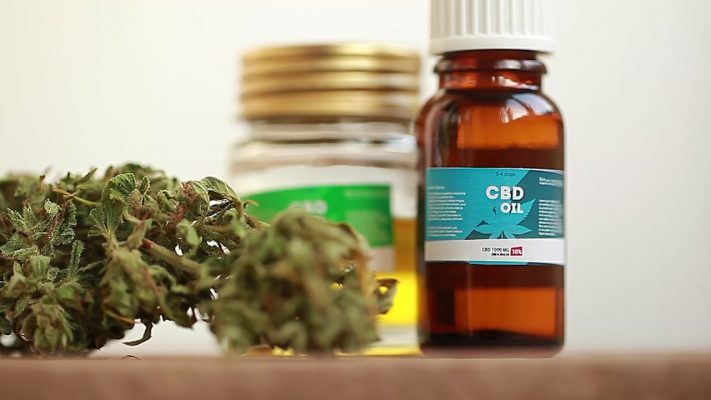 eos-kai-66-ypsiloteri-axia-echoun-ta-proionta-cbd-enanti-afton-tis-kannavis-149428