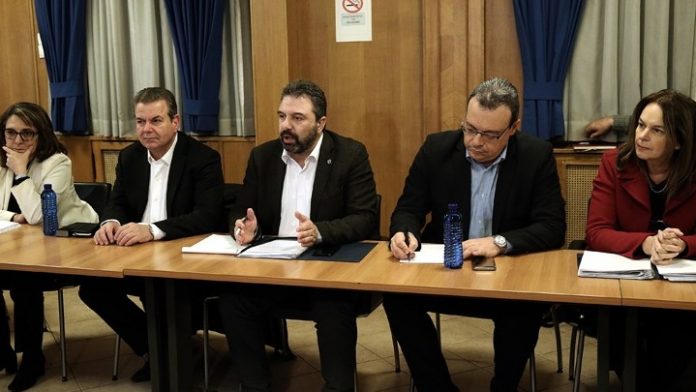 Άκαρπη η πολύωρη συνάντηση κυβερνητικού κλιμακίου - αγροτών Άκαρπη η πολύωρη συνάντηση κυβερνητικού κλιμακίου - αγροτών
