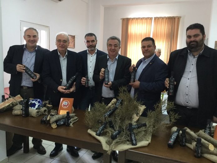 Ημερίδα “Εμπάρου NΑΜΑ”: Στήριξη της Περιφέρειας Κρήτης στο εκλεκτό Κρητικό ελαιόλαδο Ημερίδα “Εμπάρου NΑΜΑ”: Στήριξη της Περιφέρειας Κρήτης στο εκλεκτό Κρητικό ελαιόλαδο