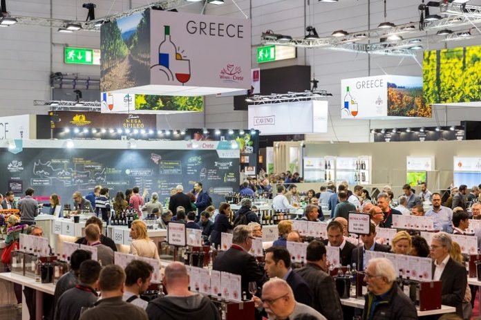 Το ελληνικό κρασί κέρδισε τις εντυπώσεις στη Γερμανία Το ελληνικό κρασί κέρδισε τις εντυπώσεις στη Γερμανία