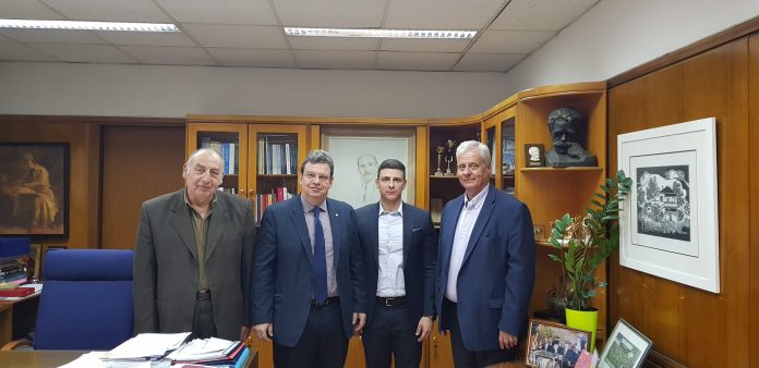 Συνεργασία ΨΗΠΤΕ - ΑΠΘ για την προώθηση δεξιοτήτων στην ευφυή γεωργία Συνεργασία ΨΗΠΤΕ - ΑΠΘ για την προώθηση δεξιοτήτων στην ευφυή γεωργία