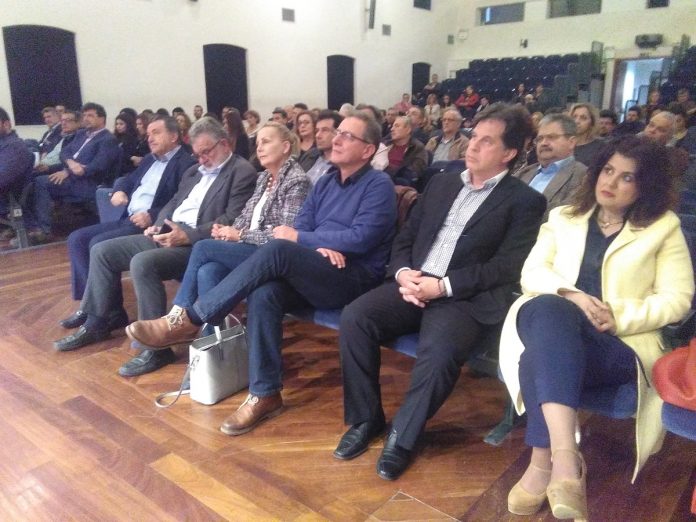 Παρουσιάστηκε το “Εγχειρίδιο Ιστορίας για τα Ιόνια Νησιά” Παρουσιάστηκε το “Εγχειρίδιο Ιστορίας για τα Ιόνια Νησιά”