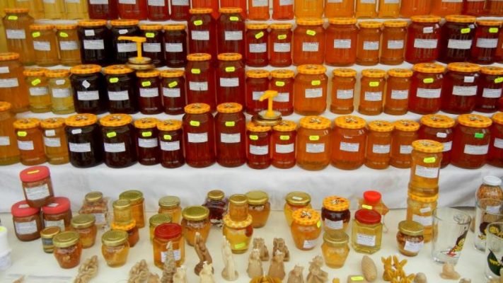 roumania-provlimata-me-tin-polisi-meliou-sta-souper-market-153196