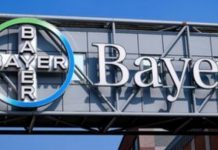 Νέο πλήγμα για την Bayer: Η Monsanto πρέπει να καταβάλει 2 δισ. δολ. σε ζευγάρι καρκινοπαθών