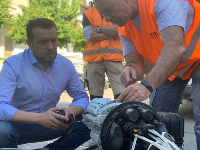 pappas-keratsini-ependyseis-4-diktya-neas-genias Ν. Παππάς στο Κερατσίνι: Επενδύσεις 4 δισ. για δίκτυα νέας γενιάς