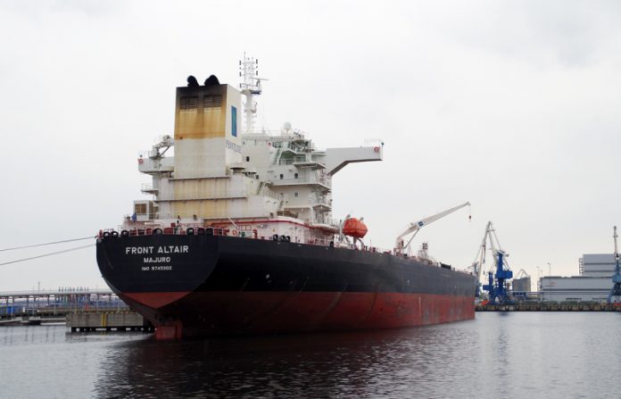 Το δεξαμενόπλοιο Front Altair, της νορβηγικής εταιρείας Frontline, βούλιαξε στον κόλπο του Ομάν,