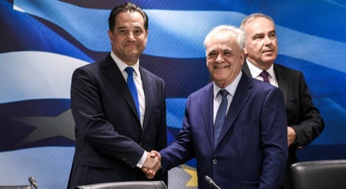 Άδωνις Γεωργιάδης: «Θα εργαστούμε με απαράμιλλη ταχύτητα» Άδωνις Γεωργιάδης: «Θα εργαστούμε με απαράμιλλη ταχύτητα»
