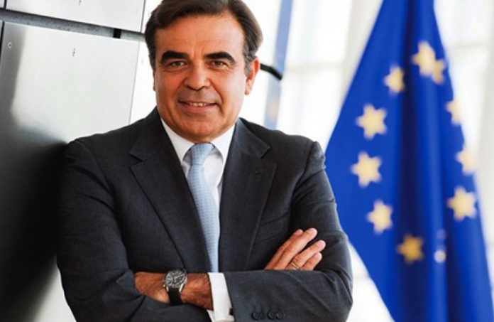 «Ο κατάλληλος άνθρωπος στην κατάλληλη θέση» λέει ο ΣΒΕ για τον Μ. Σχοινά «Ο κατάλληλος άνθρωπος στην κατάλληλη θέση» λέει ο ΣΒΕ για τον Μ. Σχοινά