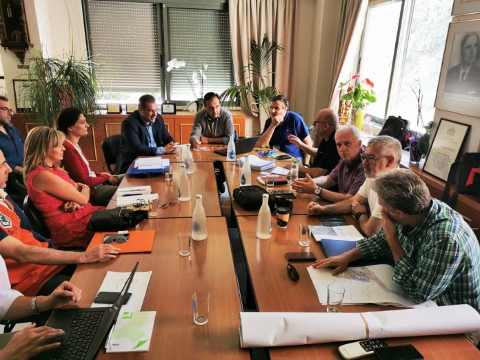 Τρίκαλα: Ύδρευση και οπτικές ίνες στο σπίτι...με ένα σκάψιμο Τρίκαλα: Ύδρευση και οπτικές ίνες στο σπίτι...με ένα σκάψιμο