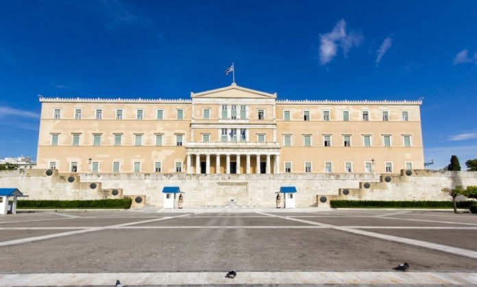 Πενήντα οκτώ γυναίκες στη σύνθεση της νέας Βουλής Πενήντα οκτώ γυναίκες στη σύνθεση της νέας Βουλής