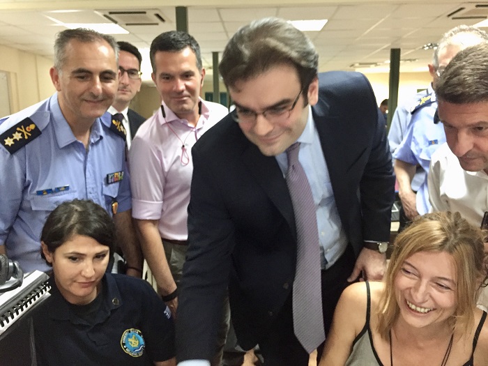 pragmatopoiithike-me-epitychia-i-proti-dokimi-sms-se-kinita-politon-tis-syrou-166711