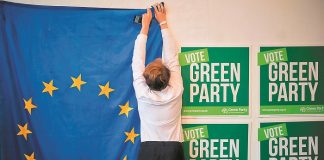 Κορυφαία πράσινη ευρωβουλευτής λέει ότι η Κομισιόν δεν είναι αρκετά «πράσινη»