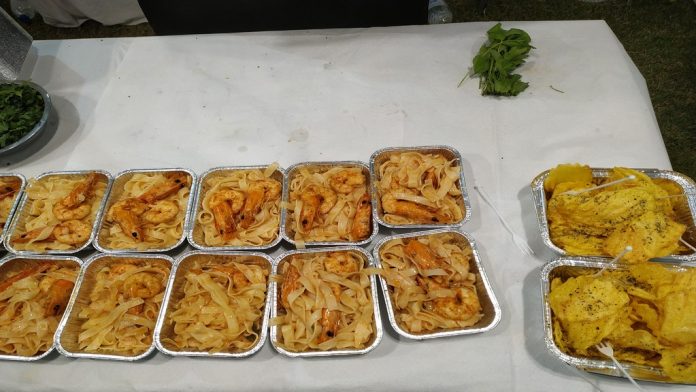Πανδαισία χρωμάτων και γεύσεων στο γήπεδο του ΑΟΞ, στο πλαίσιο της Έκθεσης τοπικών προϊόντων, του Επιμελητηρίου Ξάνθης, για πρώτη φορά ενταγμένη στο πλαίσιο των Γιορτών παλιάς Πόλης! Πανδαισία χρωμάτων και γεύσεων στο γήπεδο του ΑΟΞ, στο πλαίσιο της Έκθεσης τοπικών προϊόντων, του Επιμελητηρίου Ξάνθης, για πρώτη φορά ενταγμένη στο πλαίσιο των Γιορτών παλιάς Πόλης!