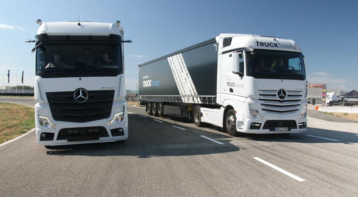 trucks-safety-weekend-mia-synoliki-ebeiria-asfaleias-gia-tous-epangelmaties-apo-ti-mercedes-benz-vans-174972