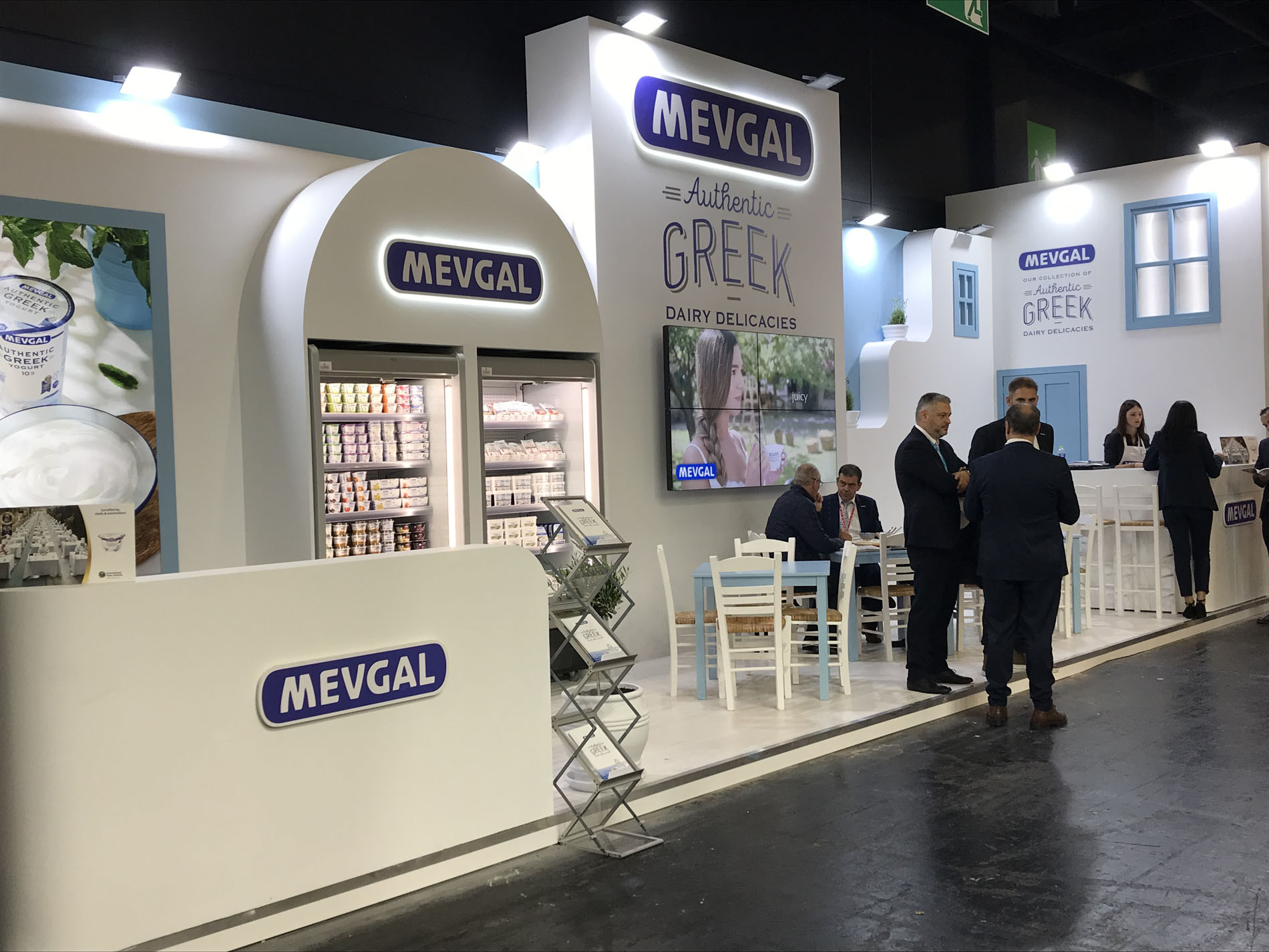 afthentikes-ellinikes-gefseis-apo-ti-mevgal-entyposiase-stin-anuga-2019-174390
