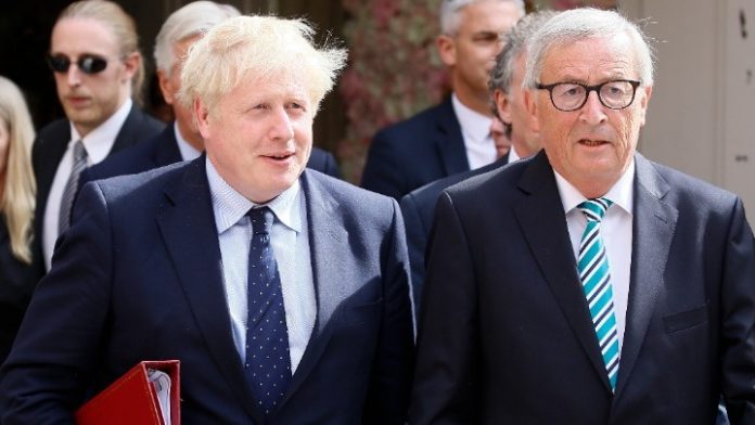 Γιούνκερ-Τζόνσον: Έχουμε συμφωνία για το Brexit Γιούνκερ-Τζόνσον: Έχουμε συμφωνία για το Brexit