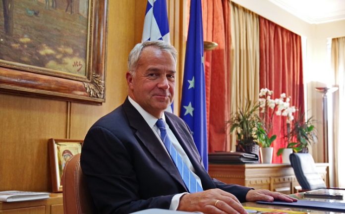 «Ναι» του Μ. Βορίδη για το compost στη γεωργία και στη διαχείριση συσκευασιών φυτοφαρμάκων «Ναι» του Μ. Βορίδη για το compost στη γεωργία και στη διαχείριση συσκευασιών φυτοφαρμάκων