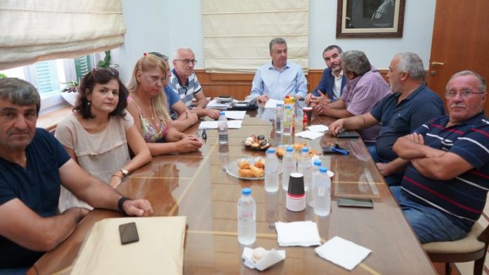 H Περιφέρεια Κρήτης χρηματοδοτεί πρωτοποριακό πρόγραμμα για την κρητική μέλισσα H Περιφέρεια Κρήτης χρηματοδοτεί πρωτοποριακό πρόγραμμα για την κρητική μέλισσα