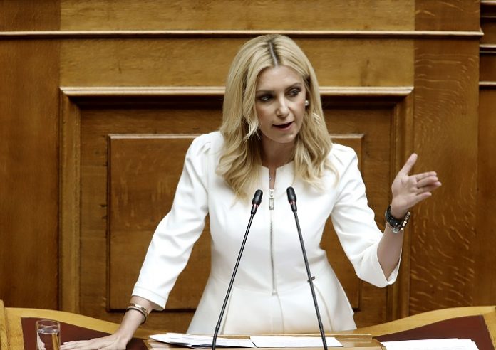 Πρωτοβουλίες του ΥπΑΑΤ για την ανάπτυξη των υδατοκαλλιεργειών και των δασικών συνεταιρισμών Πρωτοβουλίες του ΥπΑΑΤ για την ανάπτυξη των υδατοκαλλιεργειών και των δασικών συνεταιρισμών