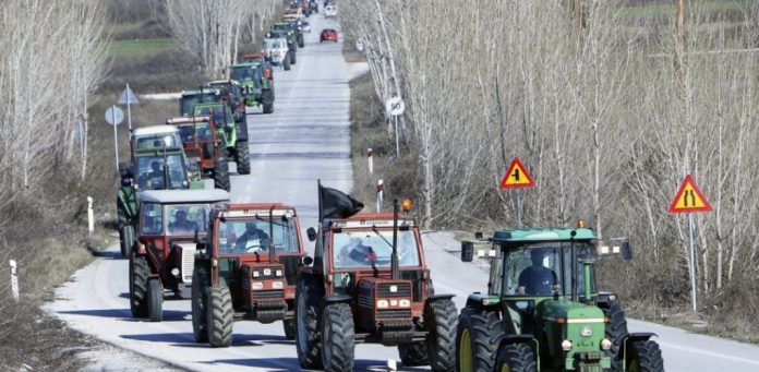 Λάρισα: Βγαίνουν τα τρακτέρ στον Τύρναβο-Τι διεκδικούν οι αγρότες Λάρισα: Βγαίνουν τα τρακτέρ στον Τύρναβο-Τι διεκδικούν οι αγρότες